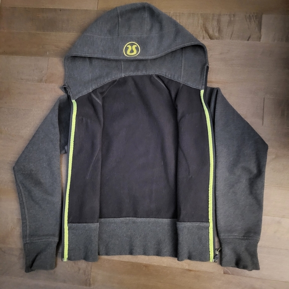 EUC Scuba Hoodie, size 2 - Picture 10 of 11